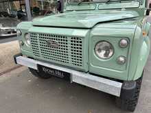 Land Rover 90  