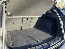 Land Rover Range Rover Evoque P250 MHEV R-Dynamic SE 