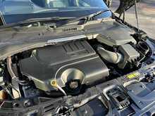 Land Rover Range Rover Evoque P250 MHEV R-Dynamic SE 