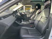 Land Rover Range Rover Evoque P250 MHEV R-Dynamic SE 