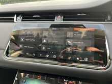 Land Rover Range Rover Evoque P250 MHEV R-Dynamic SE 