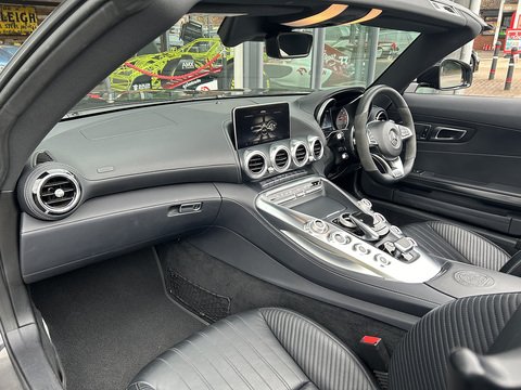 4.0 V8 BiTurbo GPF C Roadster 2dr Petrol SpdS DCT Euro 6 (s/s) (557 ps)