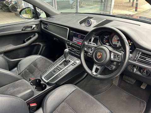 2.9T V6 GTS SUV 5dr Petrol PDK 4WD Euro 6 (s/s) (380 ps)