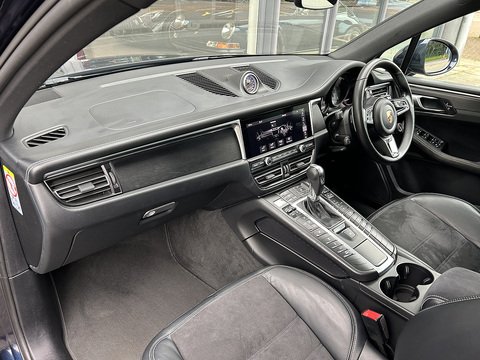 2.9T V6 GTS SUV 5dr Petrol PDK 4WD Euro 6 (s/s) (380 ps)