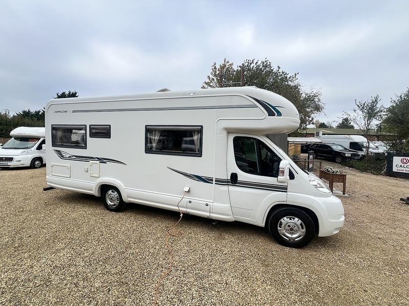 Autotrail 6 Berth 4 Betls Rear large U shaped lounge