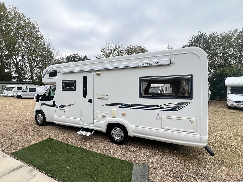 Autotrail 6 Berth 4 Betls Rear large U shaped lounge