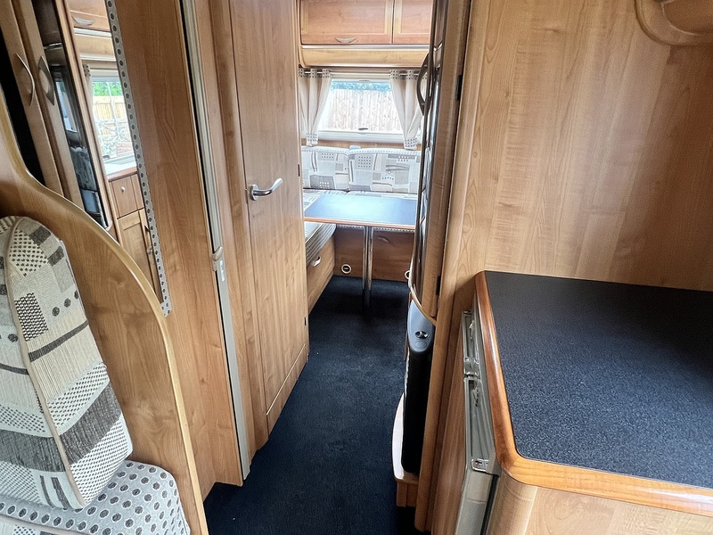 Autotrail 6 Berth 4 Betls Rear large U shaped lounge