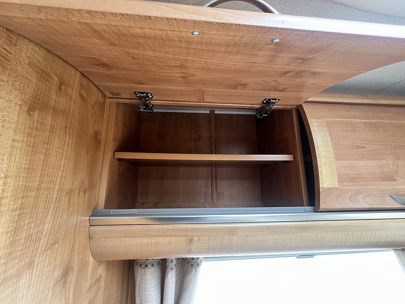 Autotrail 6 Berth 4 Betls Rear large U shaped lounge