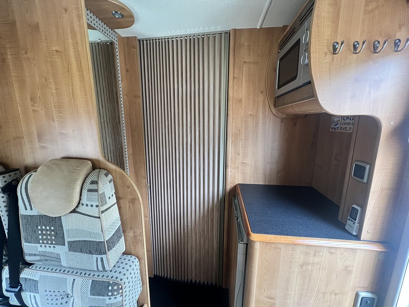 Autotrail 6 Berth 4 Betls Rear large U shaped lounge
