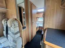 Autotrail Apache 700 SE 2.3L Lowline,  6 Berth Motorhome with 4 belted seats, Manual.