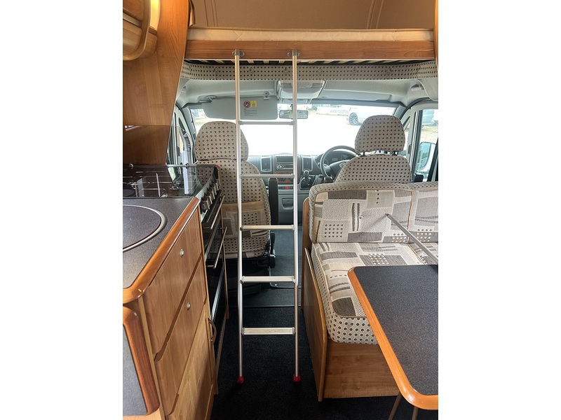 Autotrail 6 Berth 4 Betls Rear large U shaped lounge
