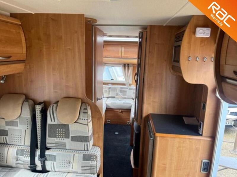 Autotrail 6 Berth 4 Betls Rear large U shaped lounge