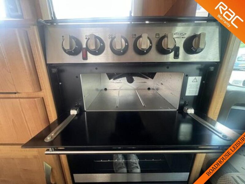 Autotrail 6 Berth 4 Betls Rear large U shaped lounge