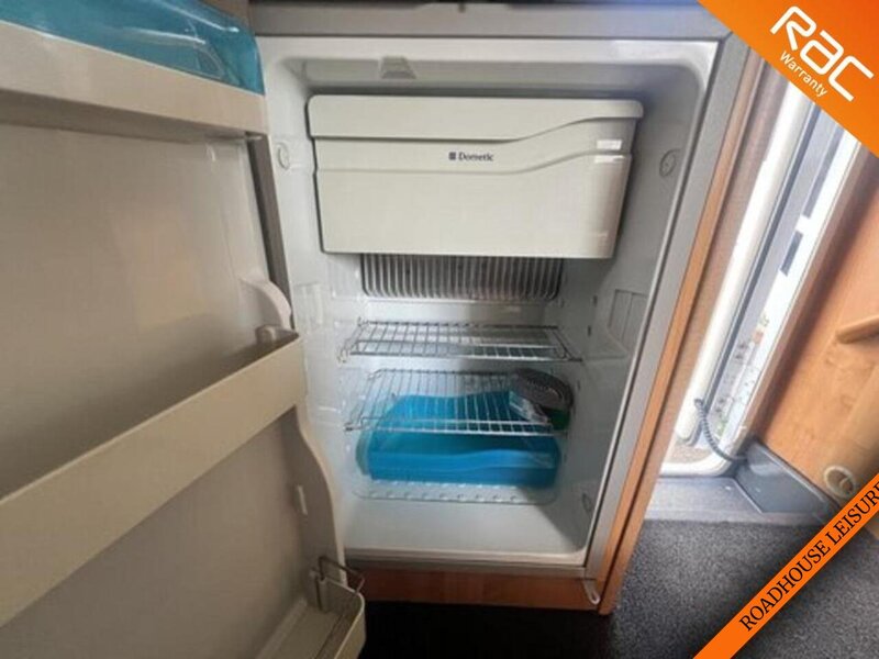 Autotrail 6 Berth 4 Betls Rear large U shaped lounge