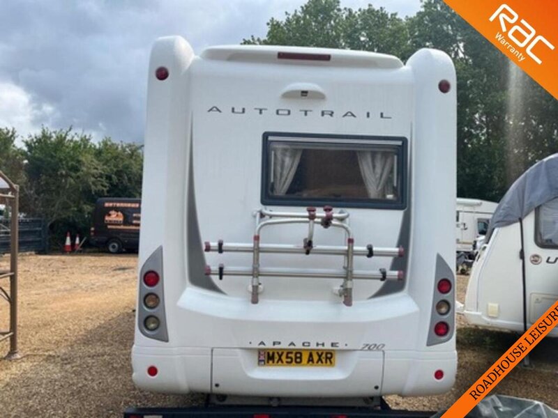 Autotrail 6 Berth 4 Betls Rear large U shaped lounge