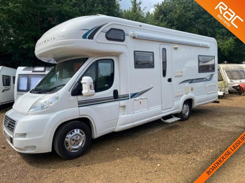 Autotrail 6 Berth 4 Betls Rear large U shaped lounge