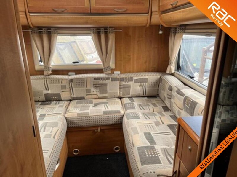 Autotrail 6 Berth 4 Betls Rear large U shaped lounge