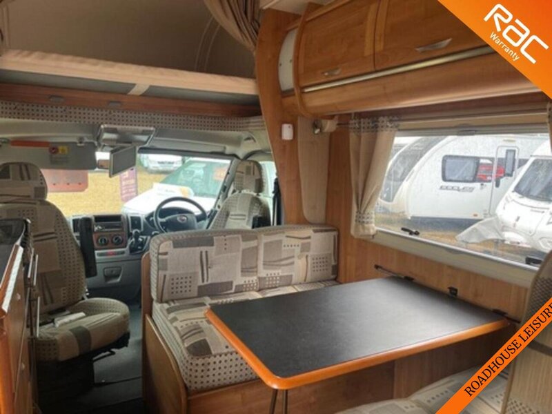 Autotrail 6 Berth 4 Betls Rear large U shaped lounge