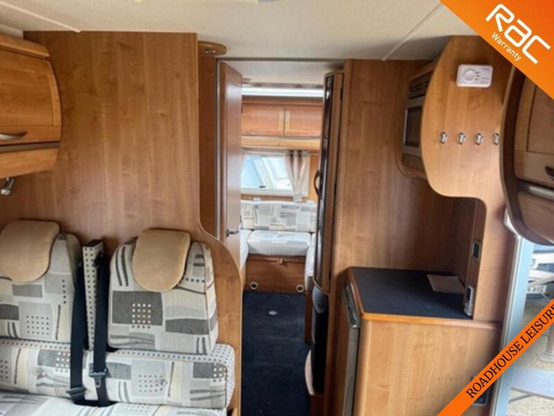 Autotrail 6 Berth 4 Betls Rear large U shaped lounge