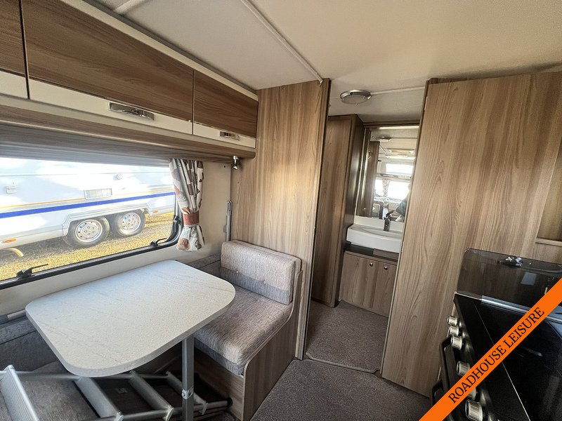 Swift 4 Berth Caravan with End bathroom