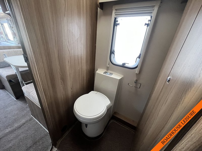 Swift 4 Berth Caravan with End bathroom