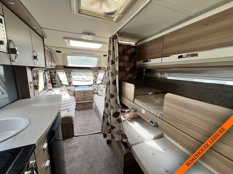 Swift 4 Berth Caravan bunk beds with End bathroom