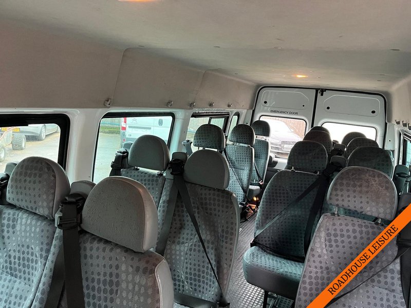 Ford 17 Seater 2.4 4dr Minibus Manual Diesel