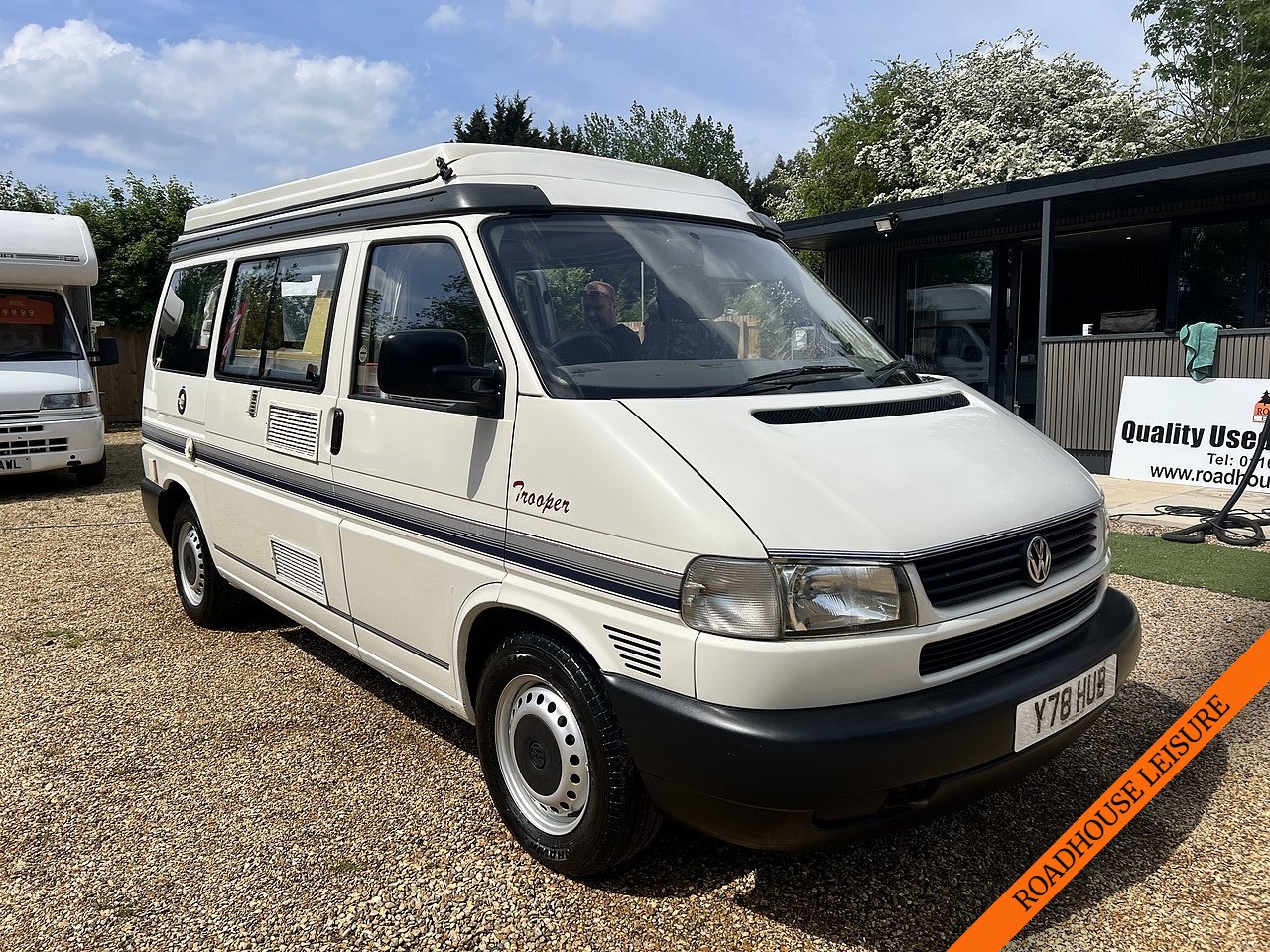 VW Autosleeper Trooper 2001, 4 Berth 4 betls 2.4L Manual, pop top, fridge, hob, sink (U137)