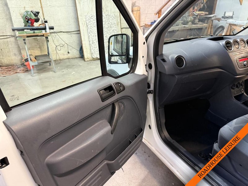 Ford Connect 5 seater crew cab 1.8 4dr Combi Van Manual Diesel