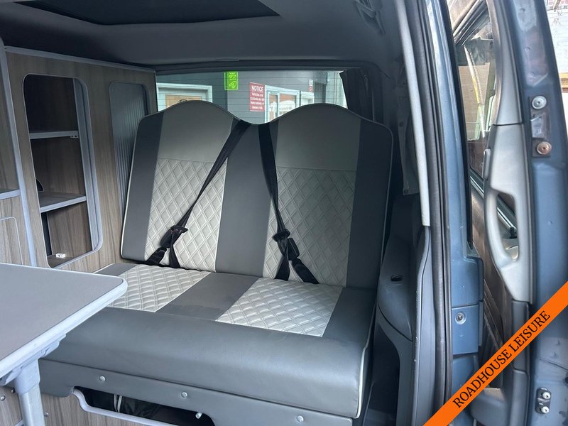 Mercedes 2 Berth 4 Belt Camper 3.2L Automatic, Petrol