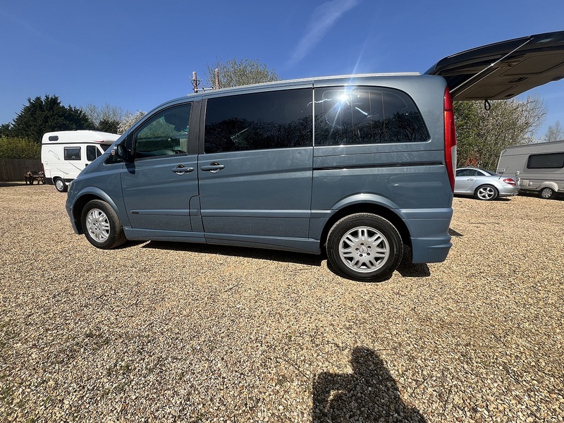 Mercedes 2 Berth 4 Belt Camper 3.2L Automatic, Petrol