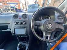 VW Caddy 1.6L Tdi Bluemotion Tech C20 Highline, Manual