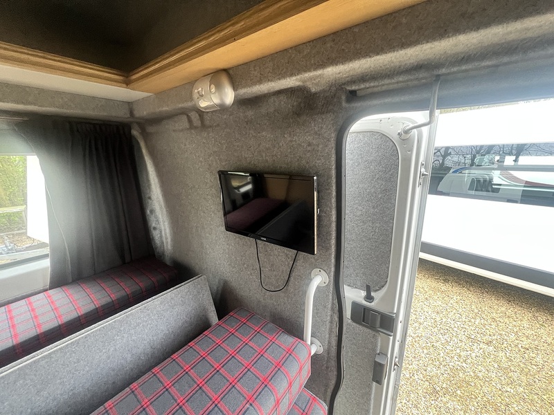 Citroen 2 Berth 2 belts Camperwith  Rock and roll bed