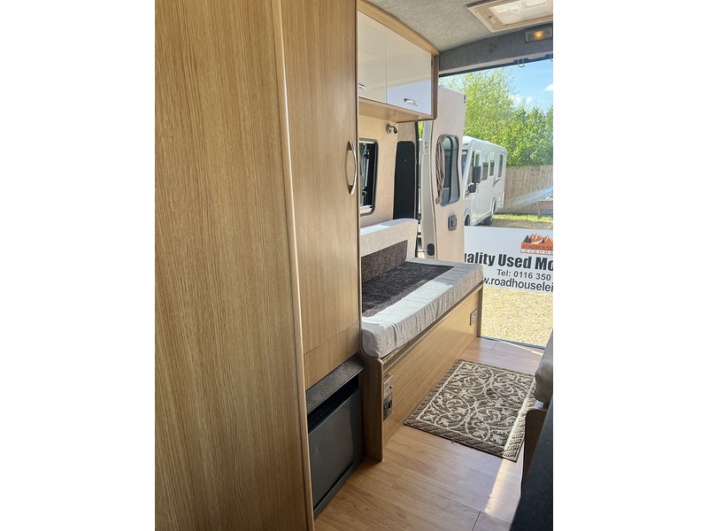 Peugeot 2 Berth Camper with 2 belts & shower room