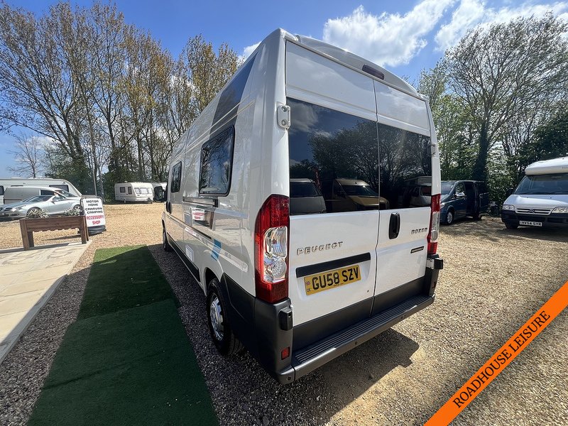Peugeot 2 Berth Camper with 2 belts & shower room