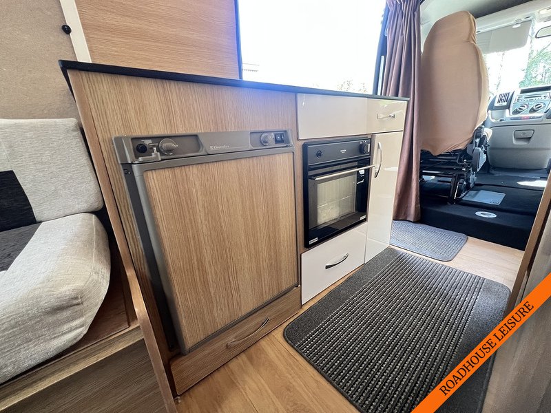 Peugeot 2 Berth Camper with 2 belts & shower room