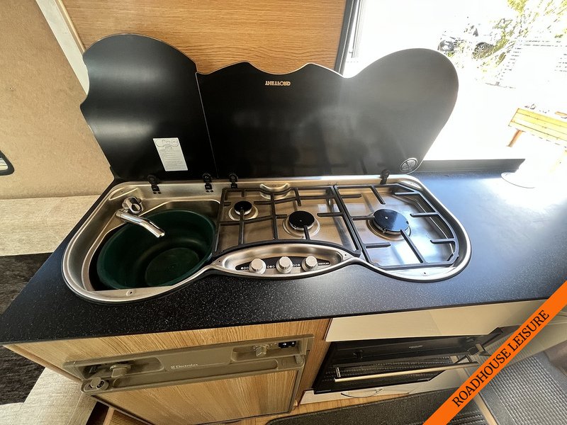 Peugeot 2 Berth Camper with 2 belts & shower room