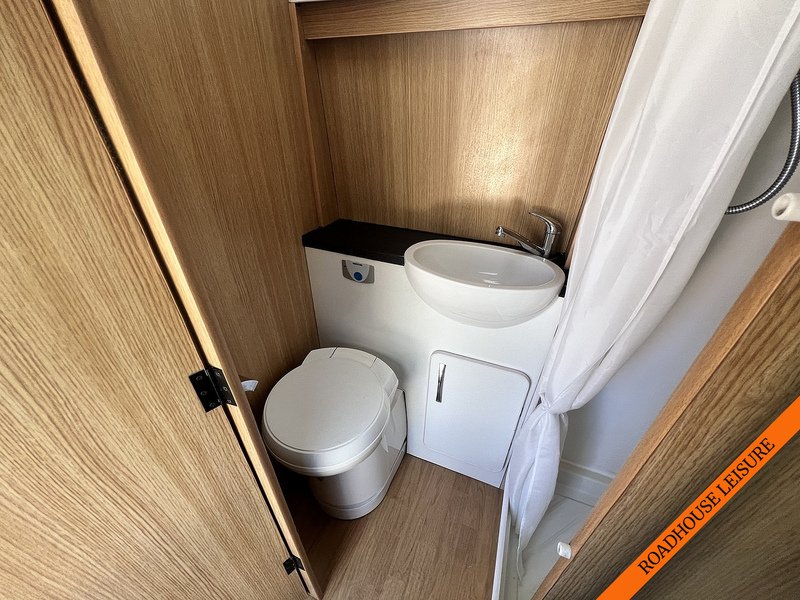 Peugeot 2 Berth Camper with 2 belts & shower room