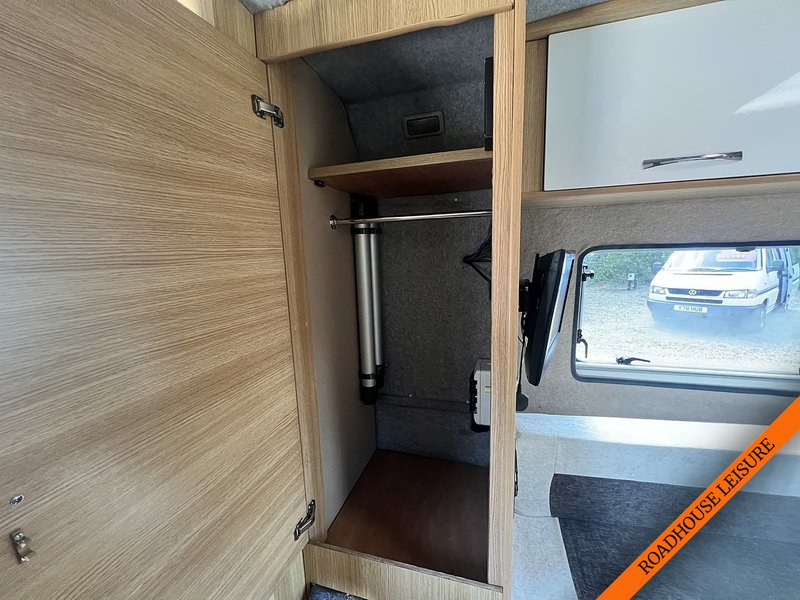 Peugeot 2 Berth Camper with 2 belts & shower room