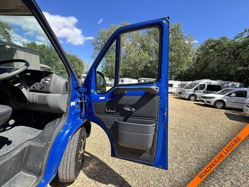 Citroen 2 Berth with 2 seatbelts LWB