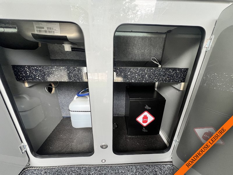 Citroen 2 Berth with 2 seatbelts LWB