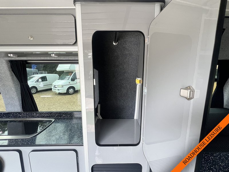 Citroen 2 Berth with 2 seatbelts LWB