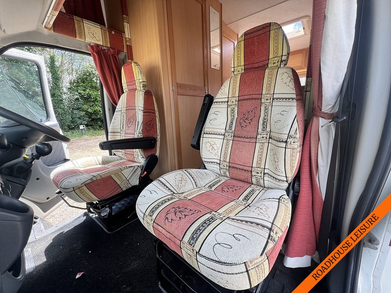 Compass 4 Berth Rear Ushaped  Lounge 2.0 3dr Chassis Cab Manual Diesel