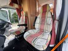 Compass Avantgarde 400 4 Berth 2 Seats, Large U shaped lounge,