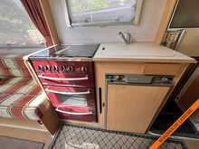 Compass Avantgarde 400 4 Berth 2 Seats, Large U shaped lounge,