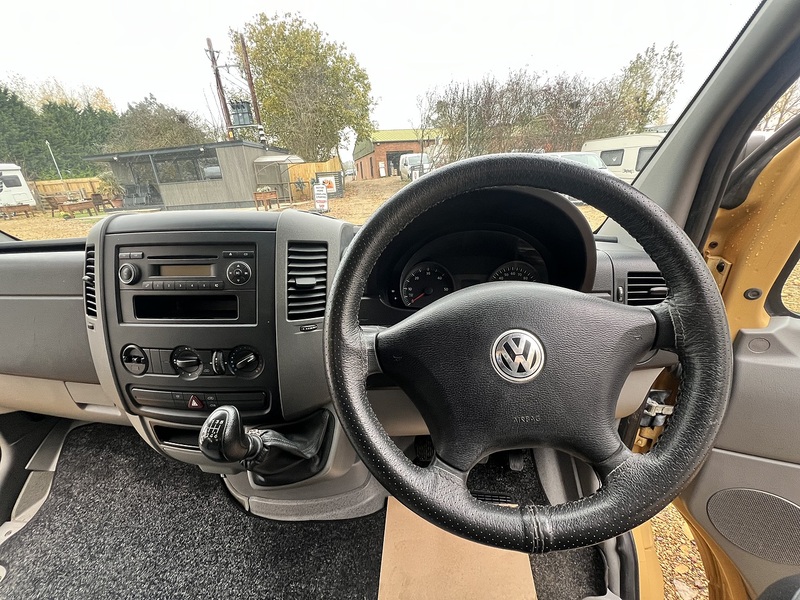 Volkswagen 2 Berth with 2 Belts, rear shower room