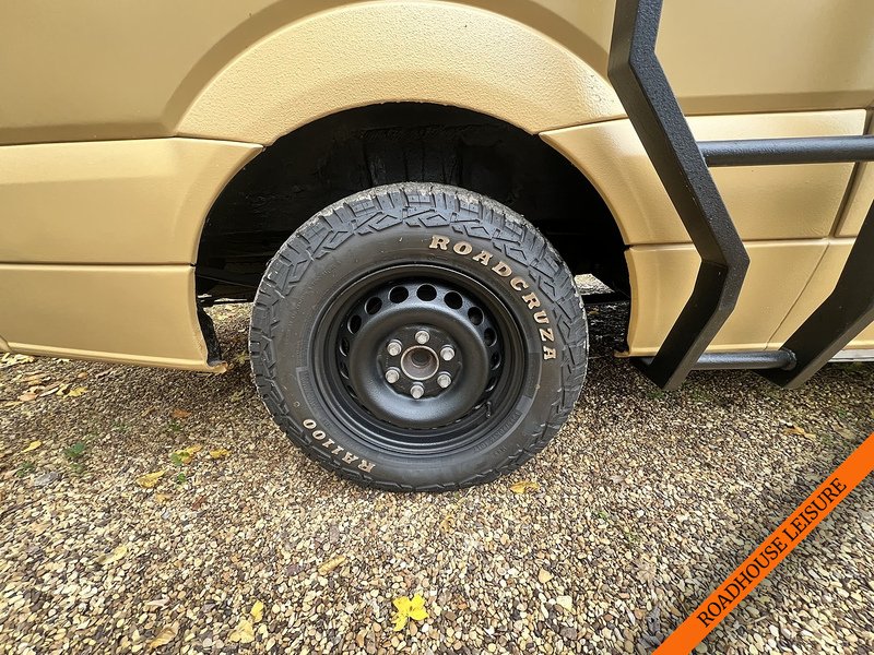 Volkswagen 2 Berth with 2 Belts, rear shower room