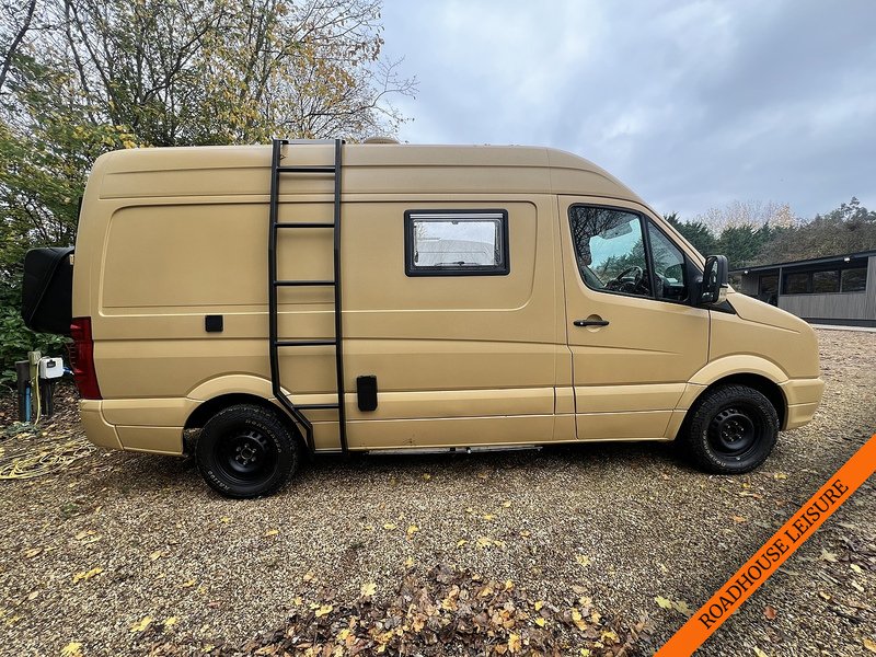 Volkswagen 2 Berth with 2 Belts, rear shower room