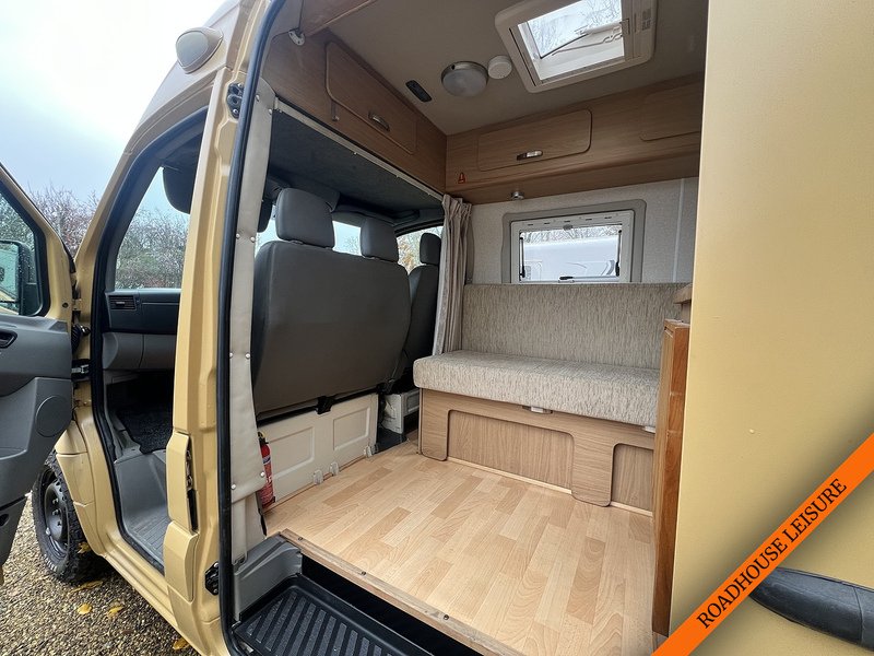 Volkswagen 2 Berth with 2 Belts, rear shower room