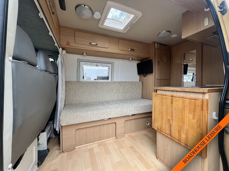 Volkswagen 2 Berth with 2 Belts, rear shower room